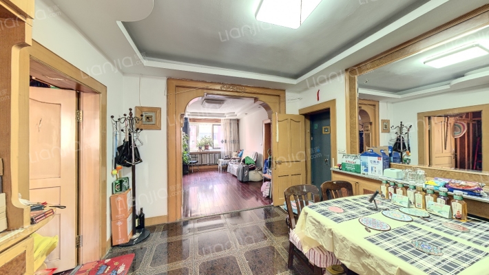 迎宾花园小区二手房实景图