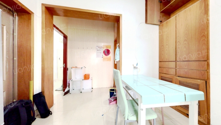 闸弄口新村二手房实景图