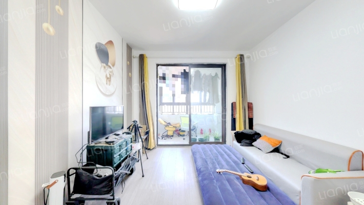 新店雅苑C地块二手房实景图