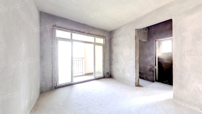 巴国锦苑二手房实景图