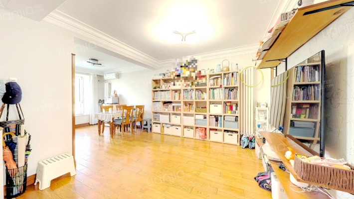 山景小城二手房实景图