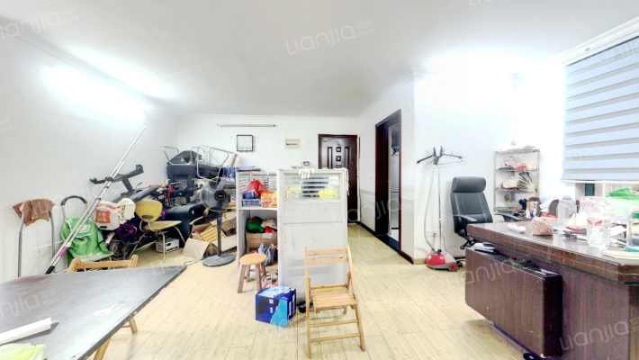 鹏程金湖公寓二手房实景图