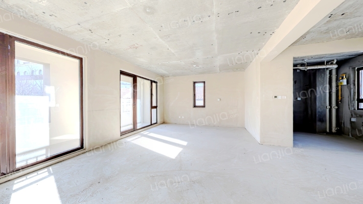 龙湖滟澜山二手房实景图