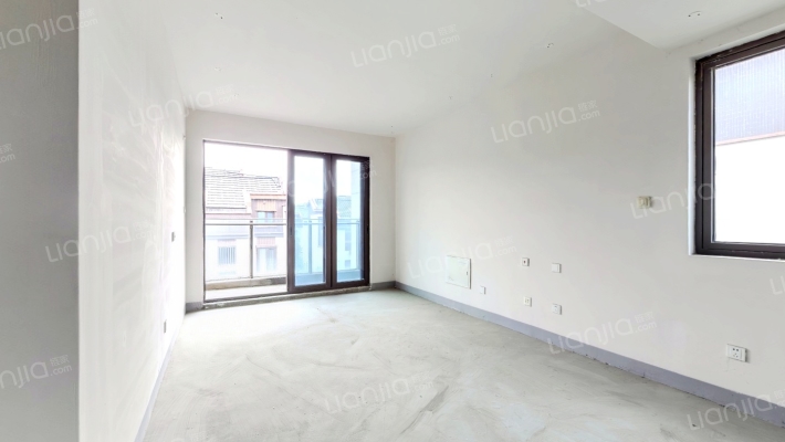 金地水悦堂二手房实景图