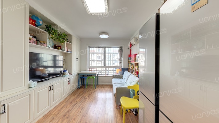 康定里二手房实景图