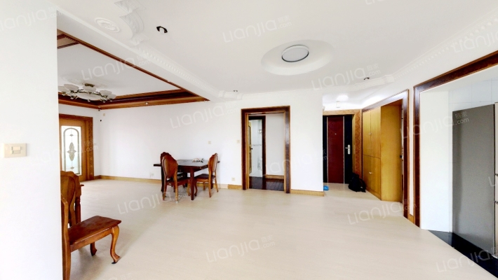 新建中路607弄二手房实景图