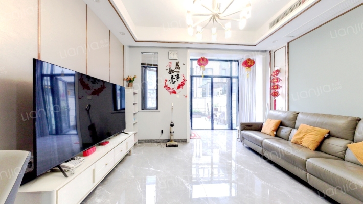 佘山玺樾二手房实景图