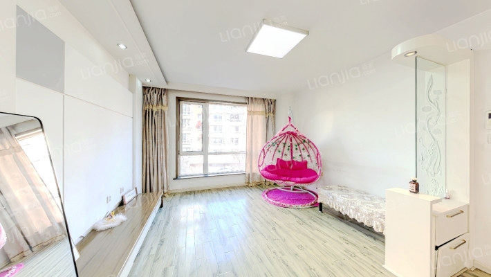 和皇家园一期二手房实景图