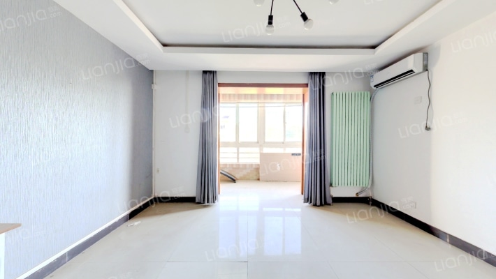 裕龙西区二手房实景图