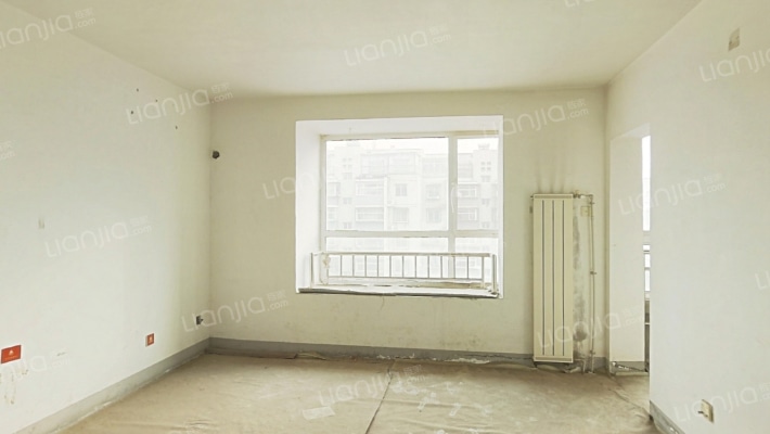 新澳花园二手房实景图