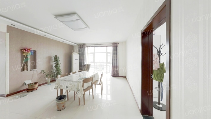 鸿昌广场西区二手房实景图