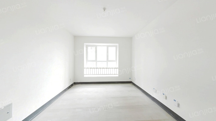 融创中央学府东区二手房实景图