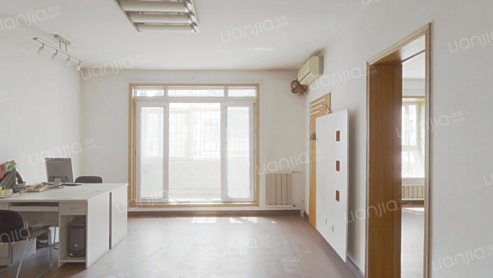 万春花园二手房实景图