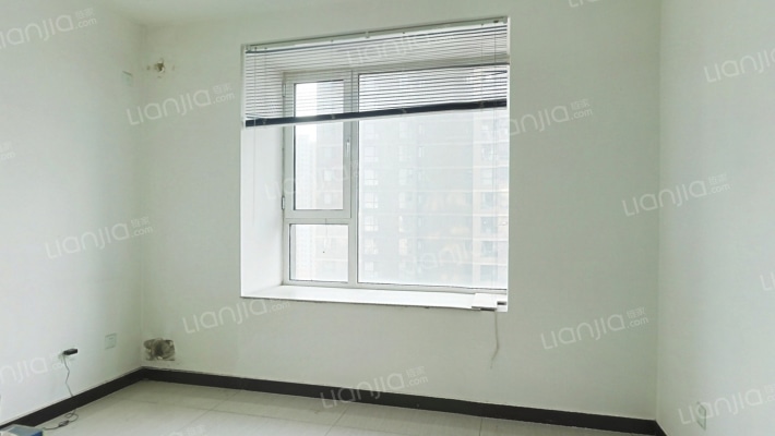 众美欢乐汇商务公馆二手房实景图