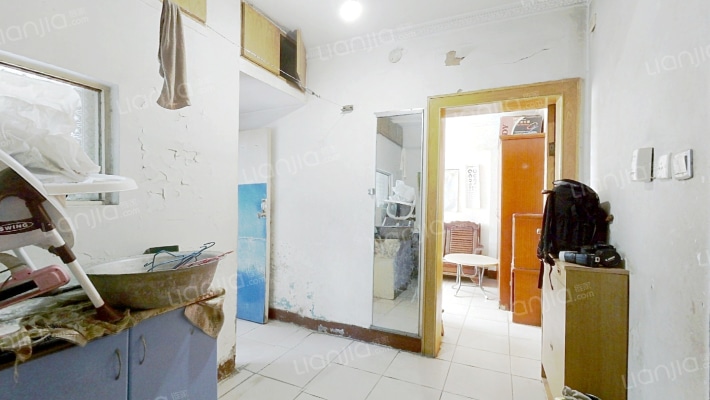 省安装五分公司宿舍二手房实景图