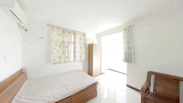 涿州市区二环路上鸿盛凯旋门经典一居室带装修出售-卧室