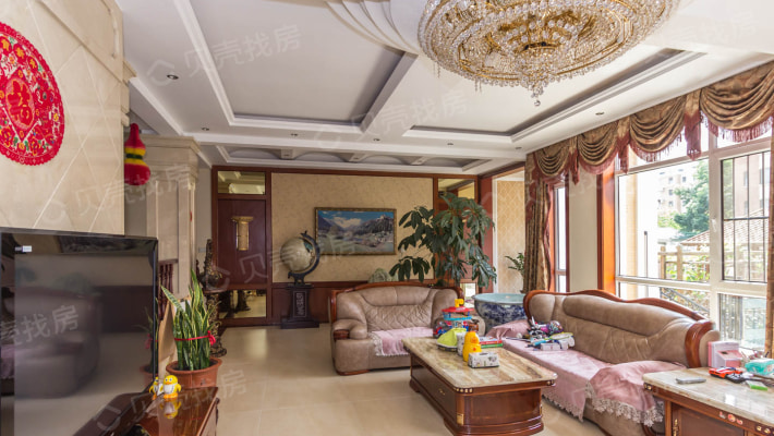 两套联排别墅打通了现在使用面积700多平过二 长春中海莱茵东郡二手房4室2厅286平米 长春贝壳找房