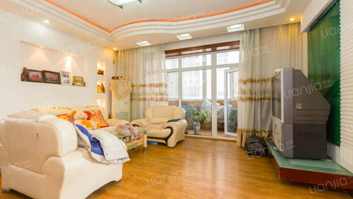 卫星住宅小区二手房实景图