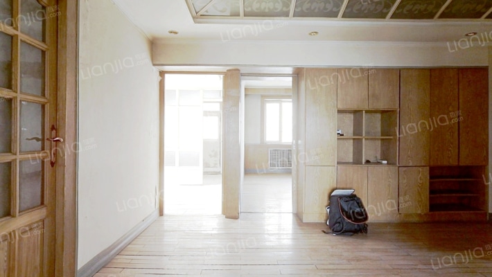 新发小区二手房实景图