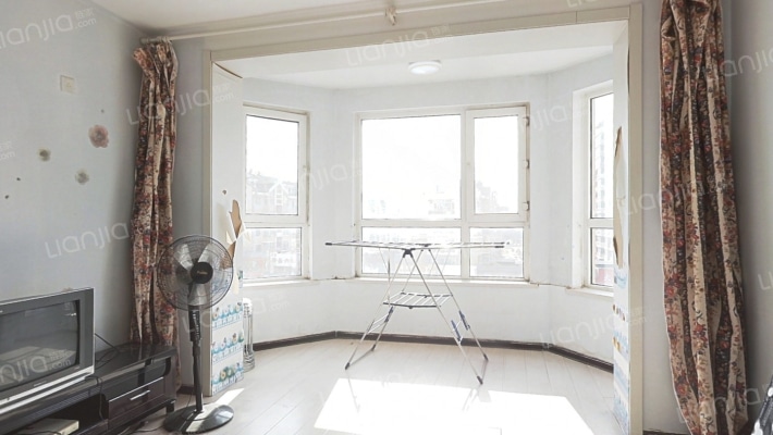 大众新城三期二手房实景图