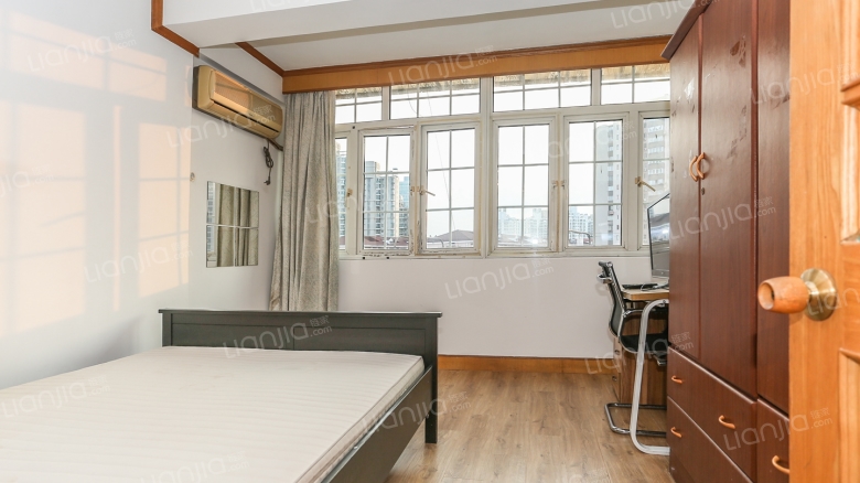 整租·凯旋路2280弄 1室1厅 南