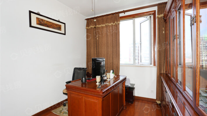 配套设施齐全,交通便利,此房价格带一个地下产