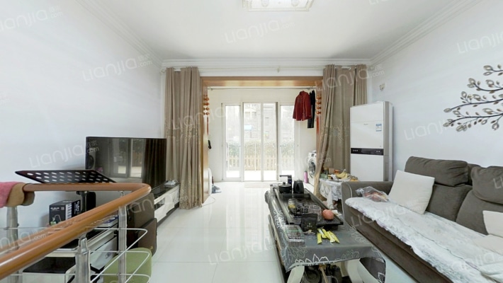 绿地金山名邸二手房实景图