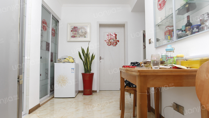 信府河二手房实景图