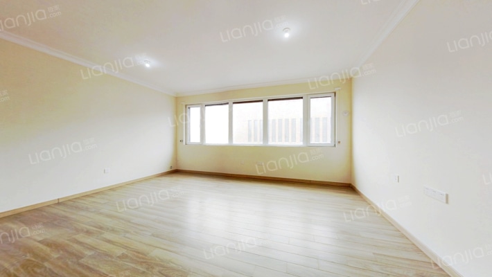 万科城银杏苑二手房实景图