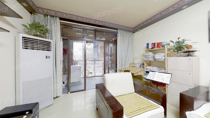 龙翔鸣翠苑二手房实景图