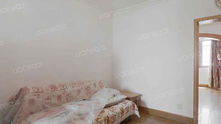 察哈尔路十二新村二手房实景图