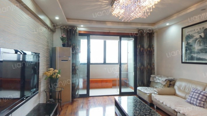 大地伊丽雅特湾二手房实景图