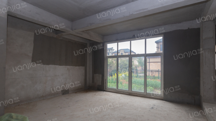 锦隆云山墅二手房实景图