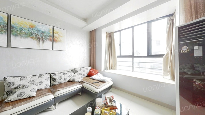 怡情风景苑二手房实景图