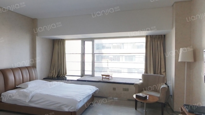 万通中心二手房实景图