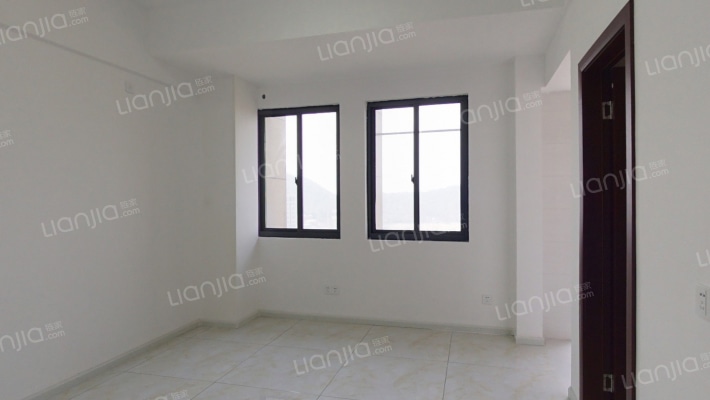 南润名座二手房实景图