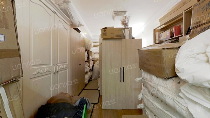 利时卢森堡二手房实景图