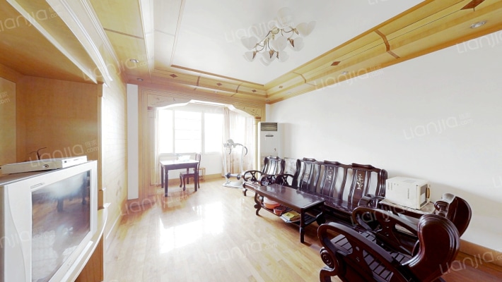 珍宝公寓二手房实景图