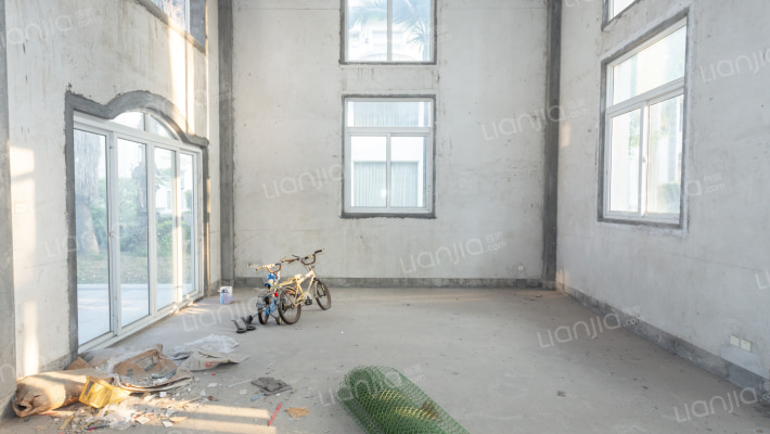 比华丽二手房实景图