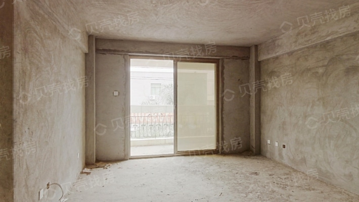 彩虹湾楼层好带大露台满两年刚需福音