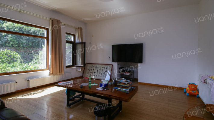 保利国际高尔夫花园二手房实景图