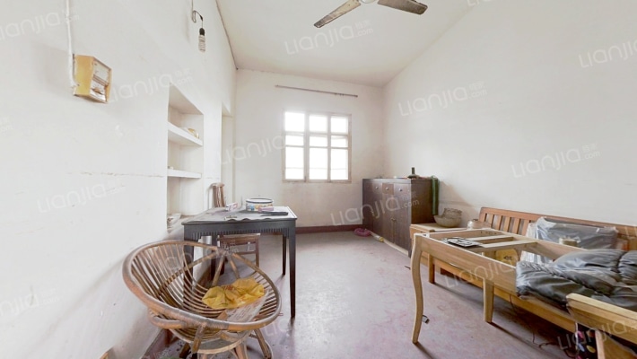 新魏路社区二手房实景图