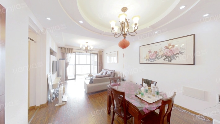 保利国际高尔夫花园塞纳河畔二手房实景图