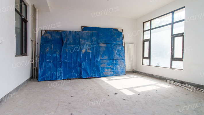 中海国际铂宫别墅西区二手房实景图