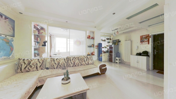 百通依山小居二手房实景图