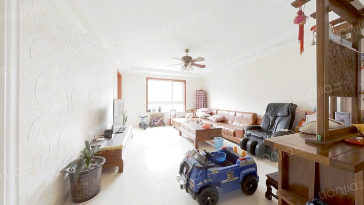 青特花溪地二手房实景图