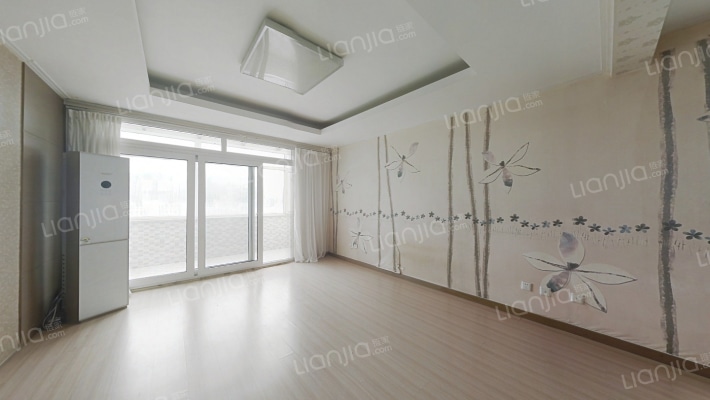 天泰城迦南美地二手房实景图