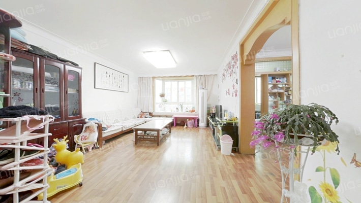 金海怡景苑二手房实景图