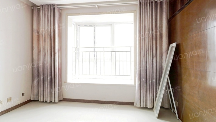 晶华城二手房实景图