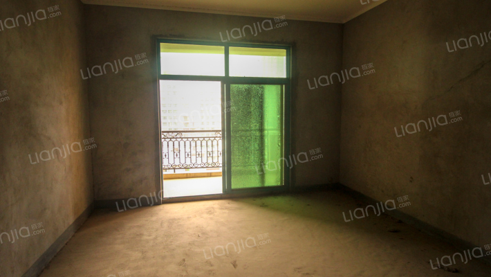 东湖花园二期二手房实景图